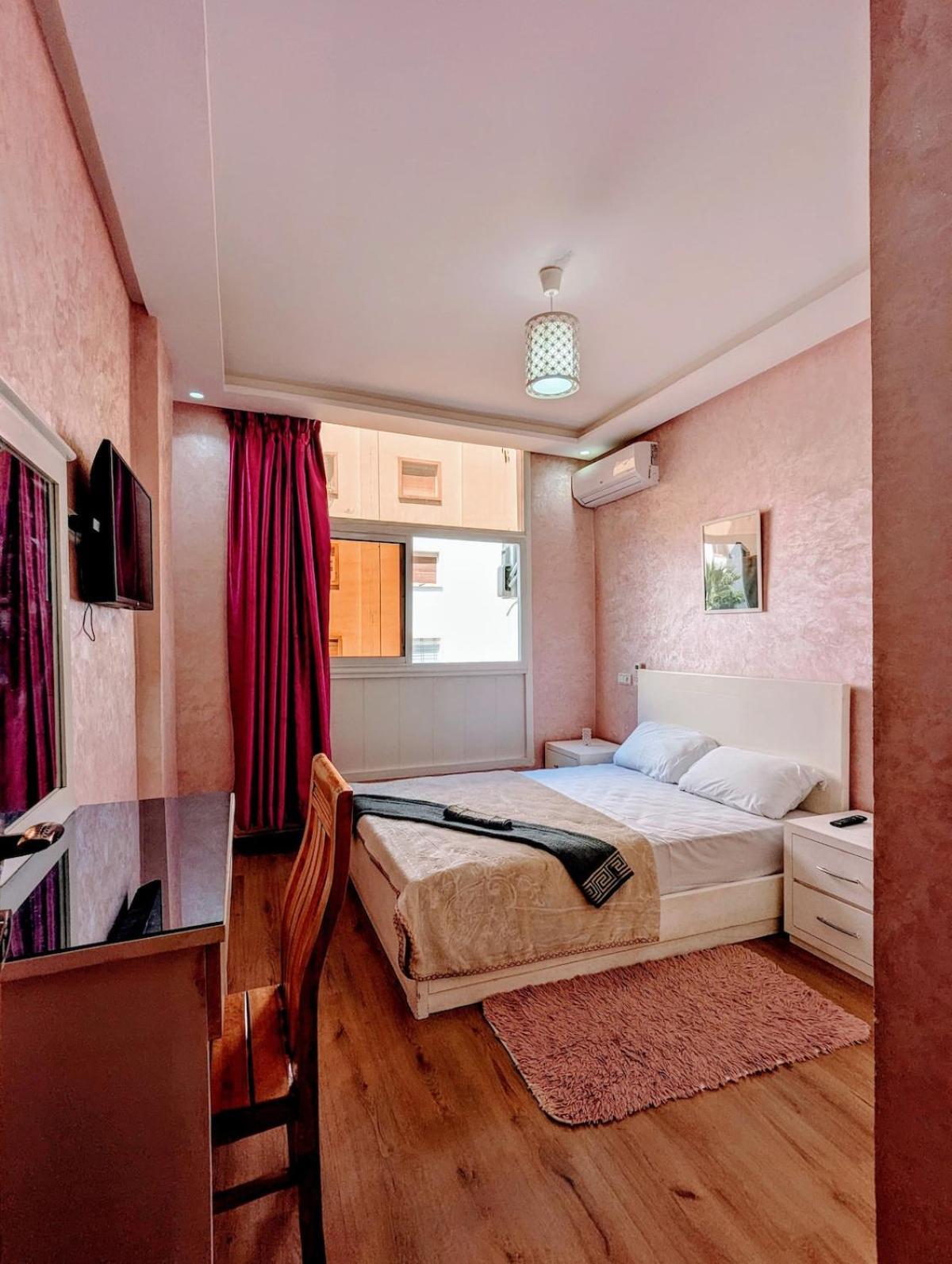 Well-equipped Apartment